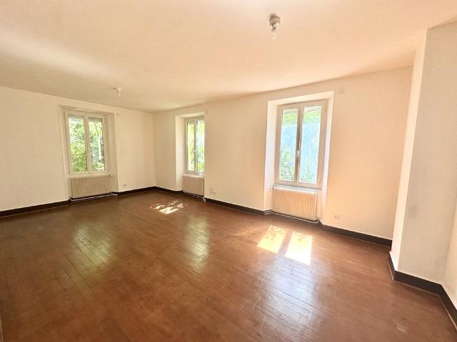 Location Maison 7 pièces 188m² FONTAINE 38600