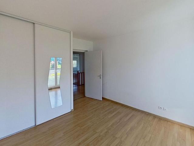 Location Maison 7 pièces 180m²
