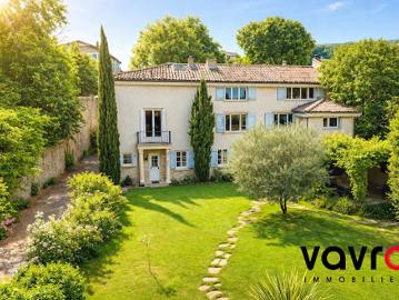 Location Maison 7 pièces 192.42 m2 Collonges au Mont d'Or