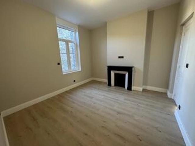 Location Maison 7 pièces 202 m2 à Saint Quentin