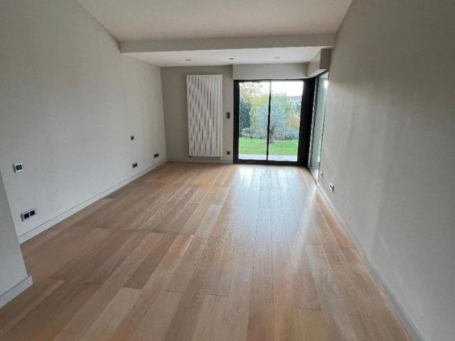 Location Maison 7 pièces 203m² DECINES CHARPIEU 69150