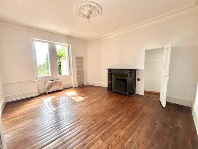 Location Maison 7 pièces 218.53 m2 Perigueux
