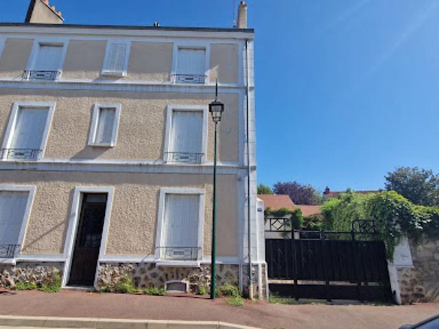 Location Maison 8 pièces 220.51 m2 Croissy sur Seine