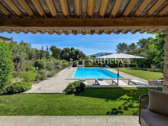 Location Maison 7 pièces 223 m2 Aix en Provence