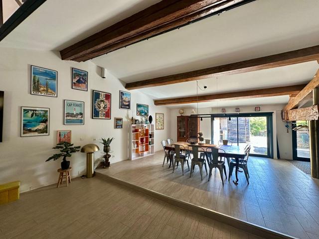 location maison 7 pièces, 235.00m², palaja