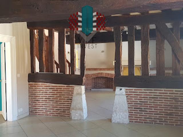 Location Maison 7 pièces 251 m2 Evreux
