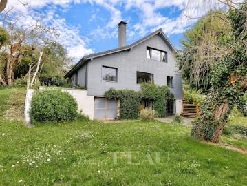 Location Maison 7 pièces 265 m2 Rueil Malmaison
