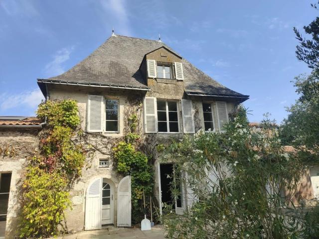 Location Maison 7 pièces 263 m2 à Saint Sébastien sur Loire