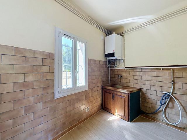 Location maison, 41.57 m² T 2 à Châteaurenard, 660 €
