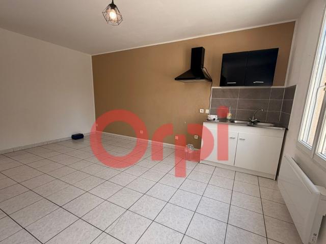 Location maison, 48.63 m² T 3 à Roye, 600 €