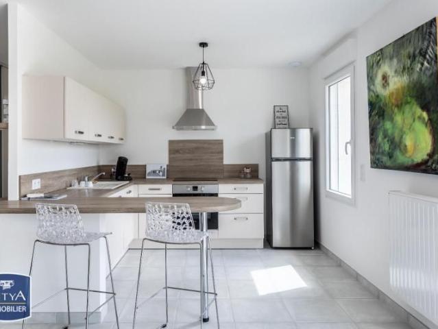 Location Maison 49m² TROUY 18570