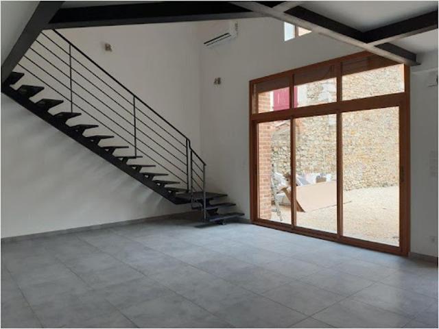 Location Maison 4 pièces 104 m2 Lézan