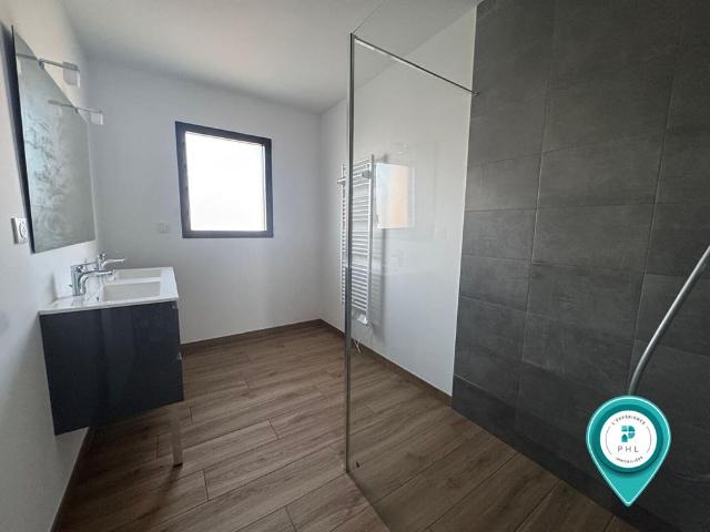 Location Maison 4 pièces 104m²