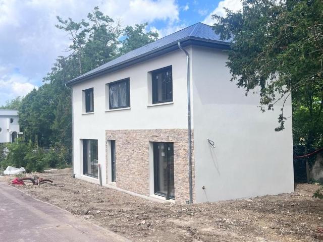 Location Maison 4 pièces 104m² CHATOU 78400