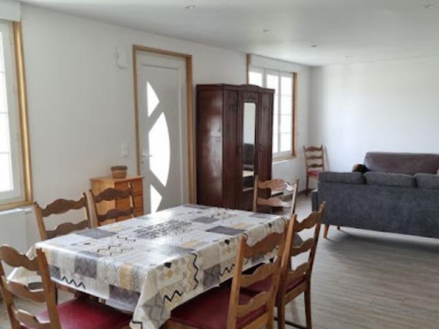 Location Maison 4 pièces 105 m2 Rocheville