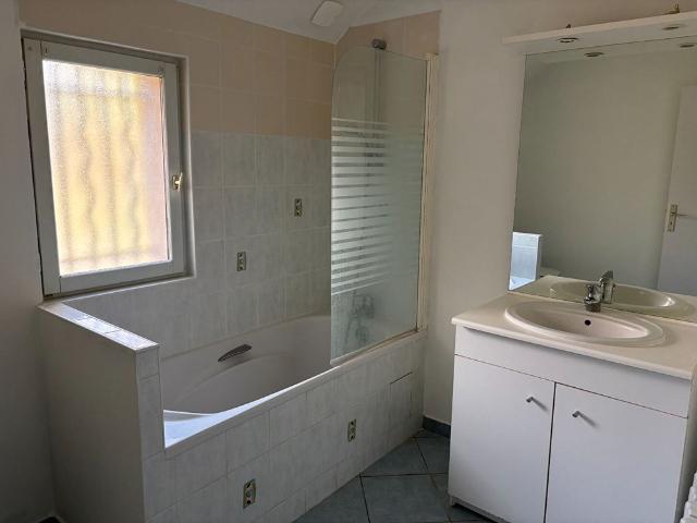 Location maison 4 pièces, 105.00m², Chaon