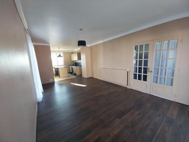 Location Maison 4 pièces 105.5 m2 Saint Yrieix la Perche
