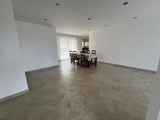 Location Maison 4 pièces 106m²