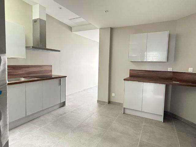 Location Maison 4 pièces 106m²