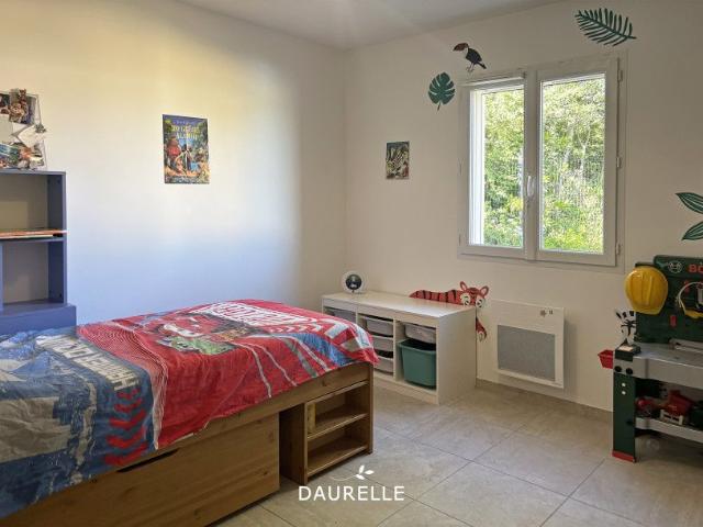 Location Maison 4 pièces 106m² CHATEAURENARD 13160