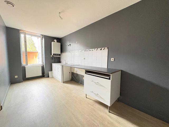 Location maison 4 pièces 107 m² à Mâcon 71000 4 730 €