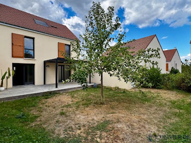 Location Maison 4 pièces 109.8 m2 Guyancourt