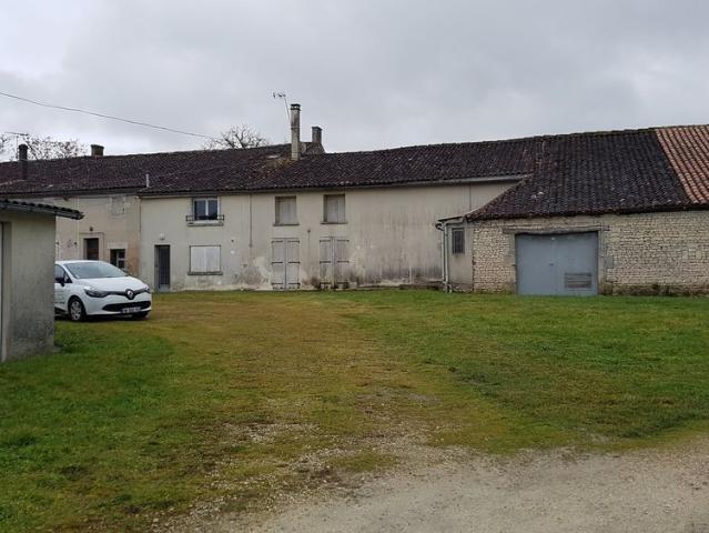 Location Maison 4 pièces 109m² SALLES D ANGLES 16130