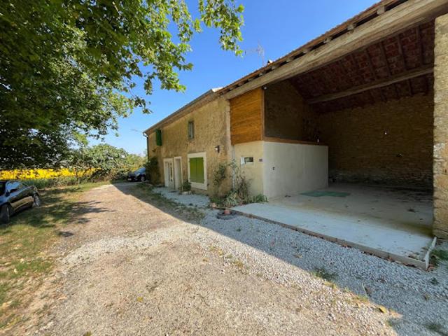 Location Maison 4 pièces 100 m2 Cazalrenoux