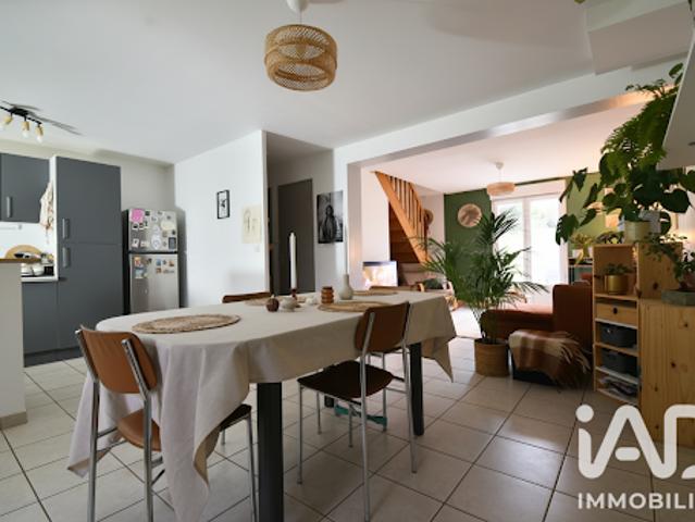 Location Maison 4 pièces 100 m2 Jumel