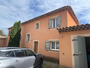 Location Maison 4 pièces 100 m2 Puyloubier