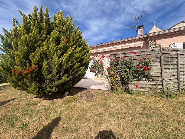 Location Maison 4 pièces 100 m2 Singleyrac