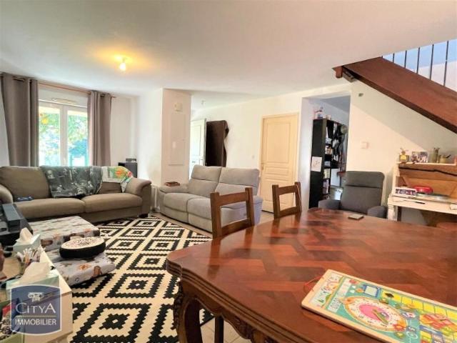 Location Maison 4 pièces 100m² GRAVESON 13690