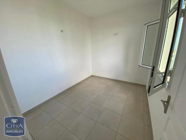 Location Maison 4 pièces 100m² ST GILLES LES HAUTS 97435