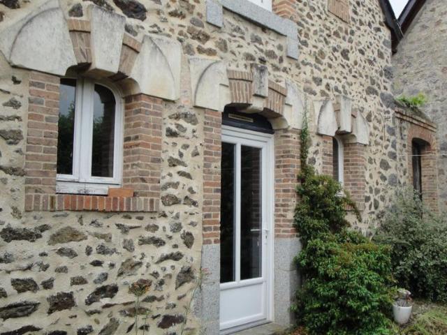 Location Maison 4 pièces 114m² ARGENTRE 53210