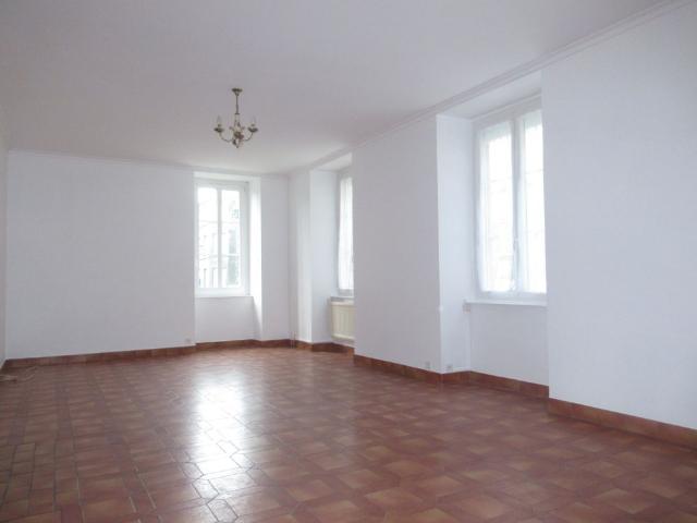 Location Maison 4 pièces 114m² LA FERTE MACE 61600