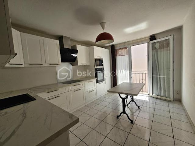 Location Maison 4 pièces 116.79 m2 Tautavel
