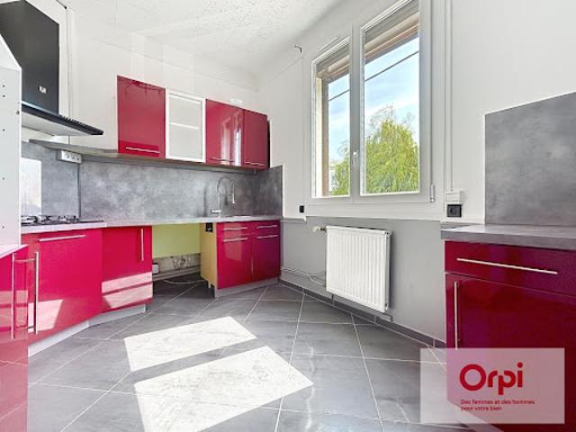 Location Maison 4 pièces 117.91 m2 Domérat