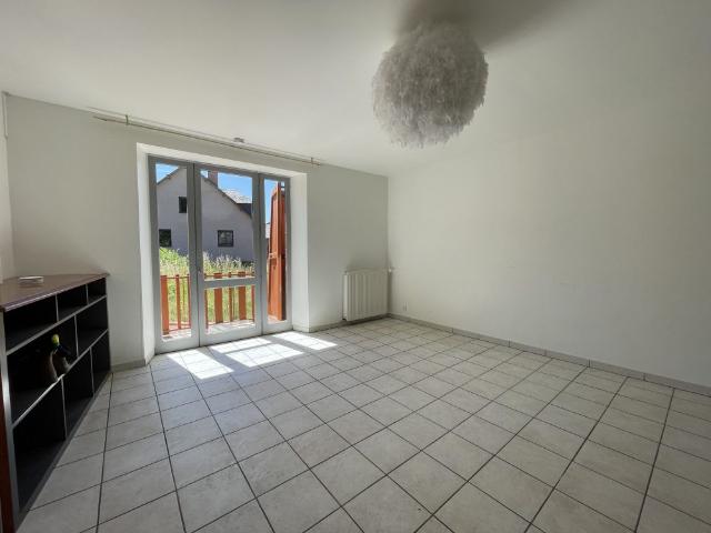 Location Maison 4 pièces 119m² MARCILLAC VALLON 12330