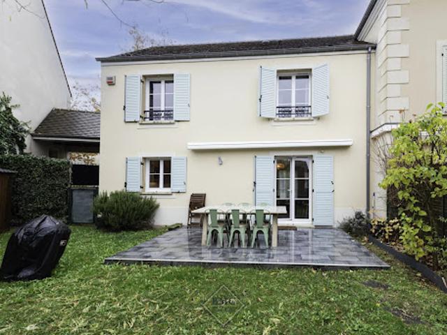 Location Maison 4 pièces 110 m2 Magny le Hongre