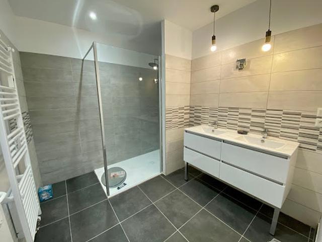 Location Maison 4 pièces 110 m2 Touille