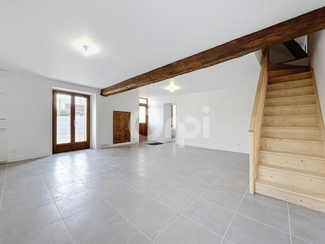 Location Maison 4 pièces 110.92 m2 Les Ormes sur Voulzie