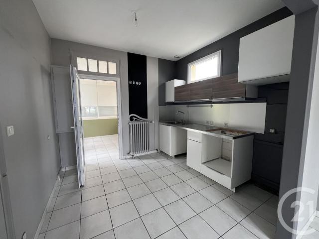 Location Maison 4 pièces 110m² DONVILLE LES BAINS 50350