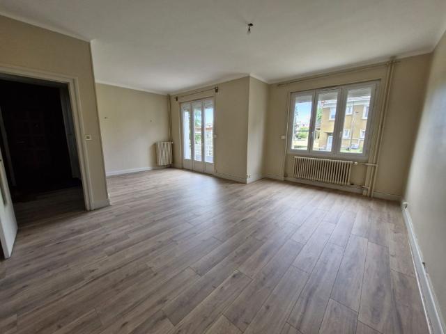 Location Maison 4 pièces 110m² ROUSSILLON 38150