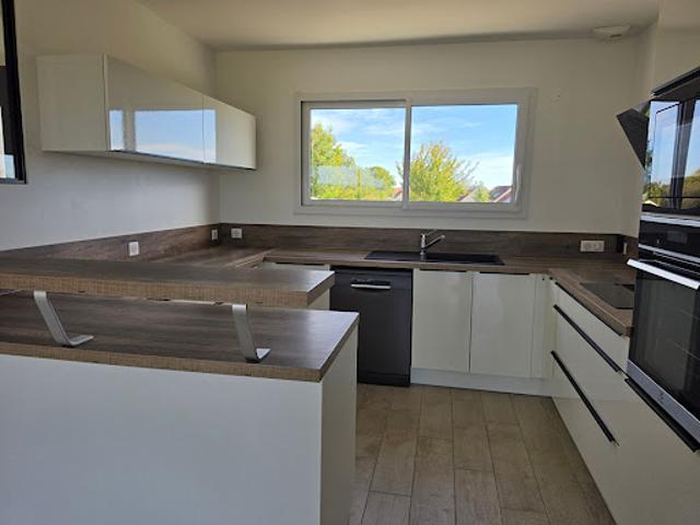 Location Maison 4 pièces 111 m2 Brienon sur Armançon