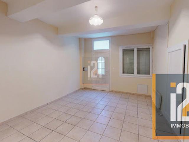 Location Maison 4 pièces 111.61 m2 Sernhac