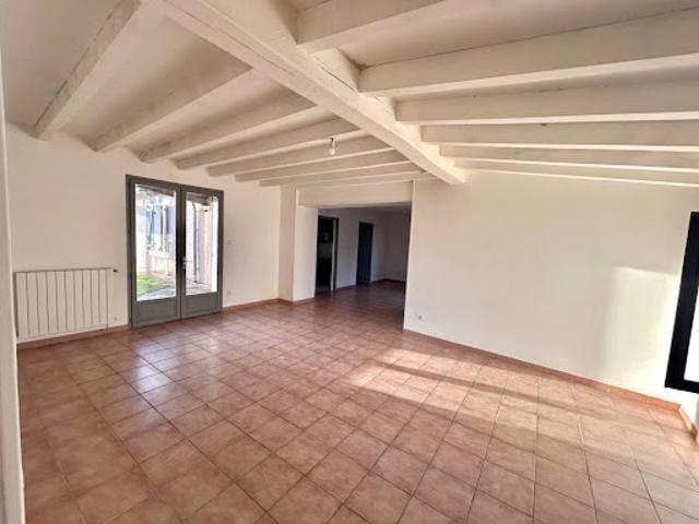 Location Maison 4 pièces 112 m2 Lacropte
