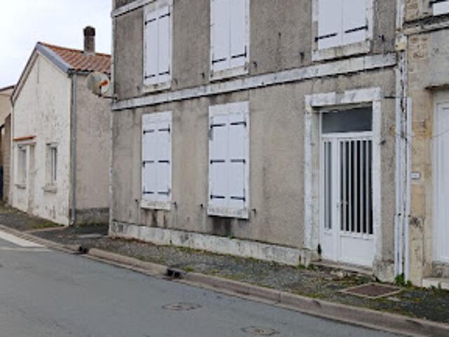 Location Maison 4 pièces 112.84 m2 Brizambourg
