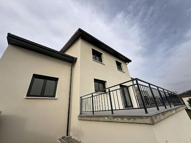 Location Maison 4 pièces 127.25 m2 Bourgoin Jallieu