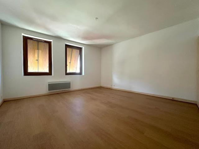 Location Maison 4 pièces 127.72 m2 Erome