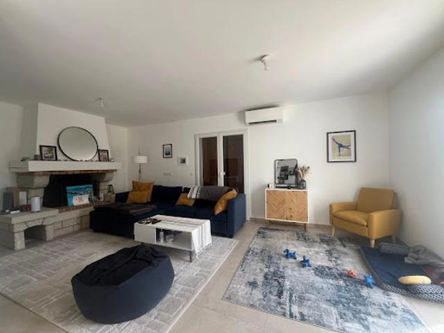 Location Maison 4 pièces 120 m2 Antibes